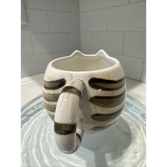 Cat Mug - Picture 4 of 10